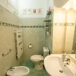 Apartment Joli 2 Pieces Climatise A 150m De La *